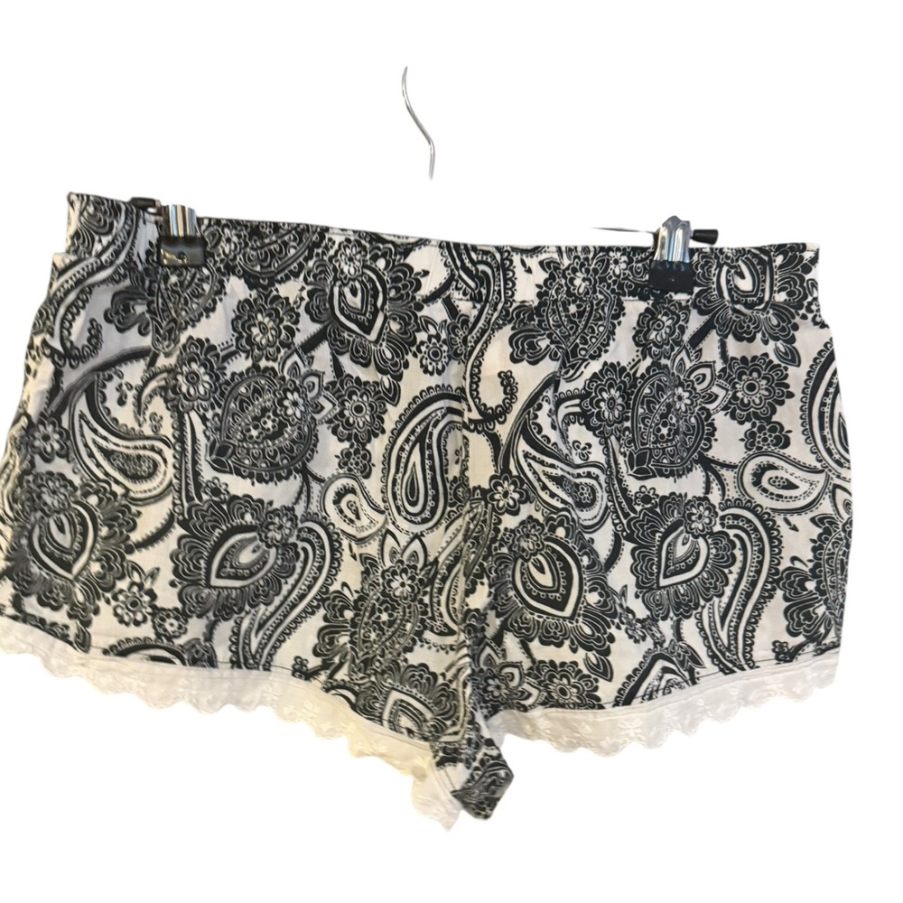 Victoria's Secret Black and Cream Floral Lace Shorts